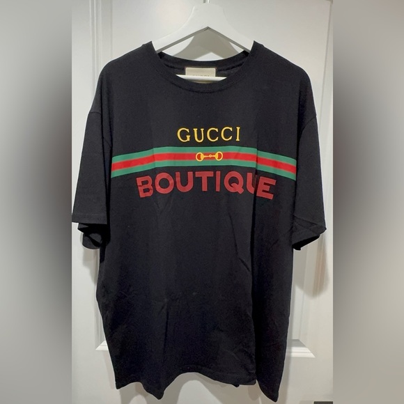 Gucci Boutique Print Cotton T-shirt - Picture 5 of 16